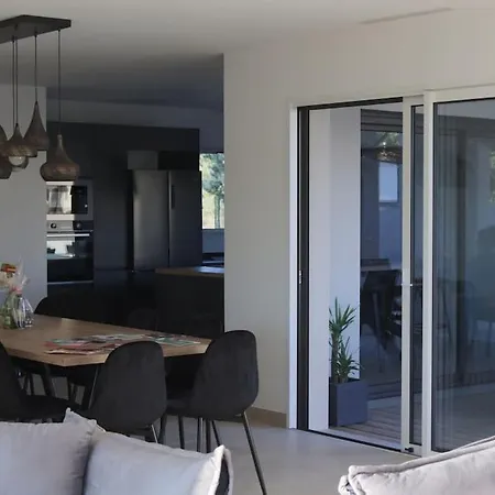 Augusta Pour 10 Personnes - 4 étoiles Villa *