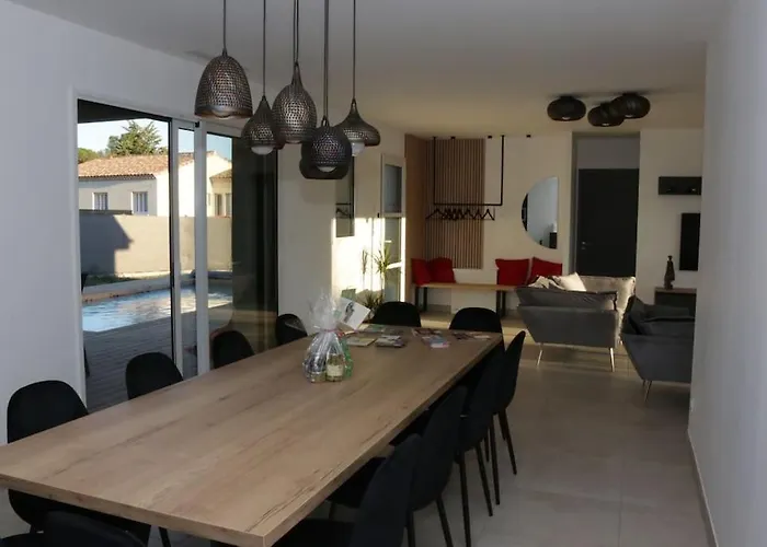 Willa Augusta Pour 10 Personnes - 4 Etoiles Villevieille